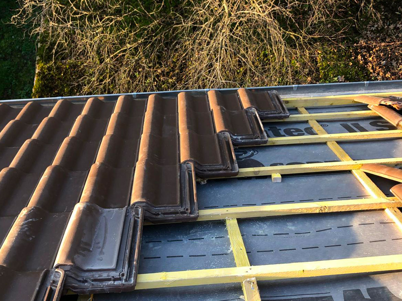 Couvreur avec Les Compagnons Moëllo à Vermon (27200)