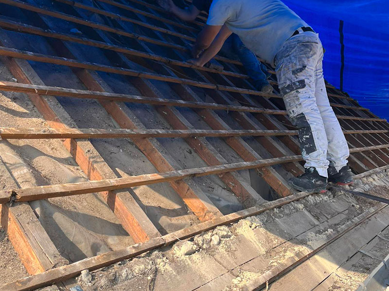 Charpentier à Vermon (27200) - Les Compagnons Moëllo Charpentier à Vermon (27200) - Les Compagnons Moëllo